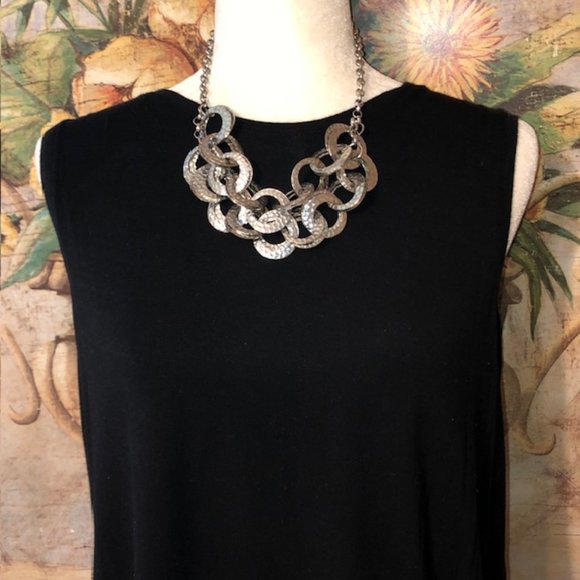 Chico's Double Strand Silver Alligator Print Rings 20.5" Necklace - Picture 1 of 9